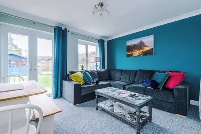 Image de Relaxing 3 bedroom Chester Home with garden