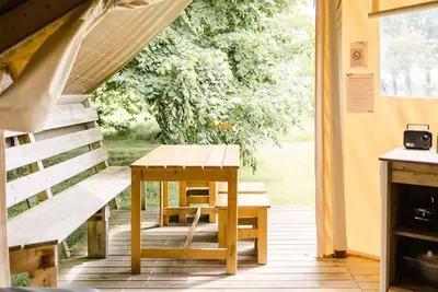 Image de Lodge 21m² (sans sanitaires privatifs) 4 à 5 personnes - 4 pers. inclus dans le tarif