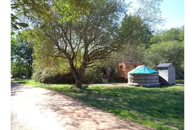Image de La roulotte des Avettes ( LeThoureil)