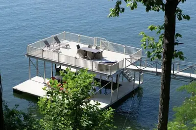 Image de Cozy in the Cove: Smith Lake Cullman County:  Private Dock! Year Round Water