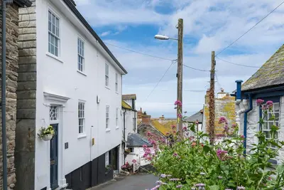 Image de Beautiful Georgian Home. 4 Bedrooms, Sleeps 8. Parking & Dogs. Newly Decorated!