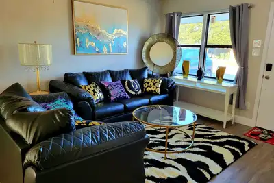 Image de Momo 2bd entire new house with big yard in Downtown Plano