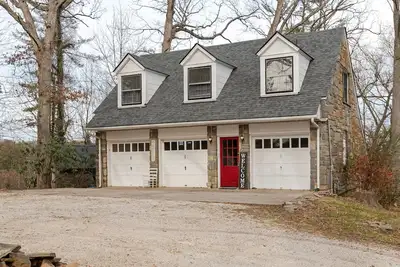 Image de May Acres Cottage -South Asheville amidst 15 acres with sunrise & mountain views