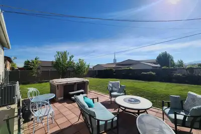 Image de Explore Slc from a Quiet Magna Home- Hot Tub + Enclosed Backyard