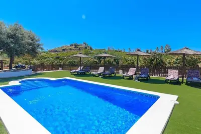 Image de Cortijo Carmen de Vélez Vélez-Málaga by Ruralidays
