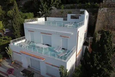 Image de La Fiorella: apartment in villa with terraces and Gulf view