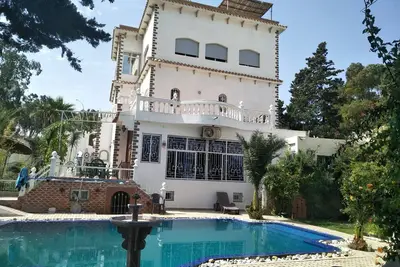 Superbe Chambre 5 personnes avec piscine à Tangier