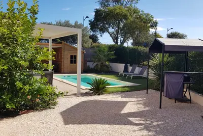 Image de Villa climatisée; Piscine chauffée; Borne de recharge 7kw; Fibre optique