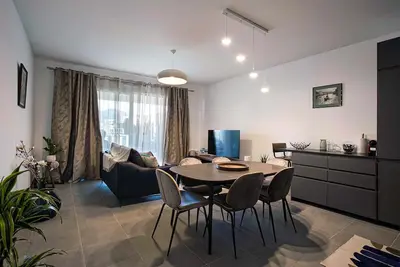 Image de Superbe appart 3 p, 10 mn de la plage avec piscine et parking