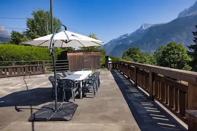 Image de Appartement de vacances \"L'éterlou\" avec vue sur montagne, terrasse privée et Wi-Fi