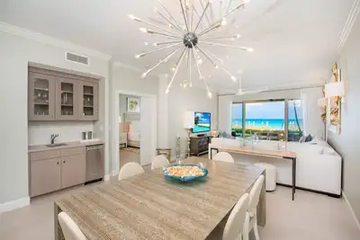 Image de Beachcomber 3 by Grand Cayman Villas