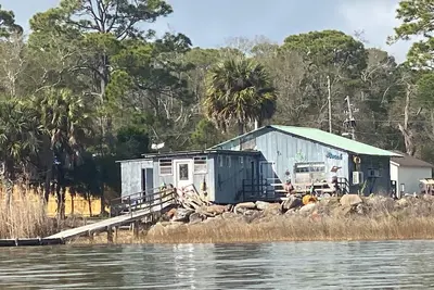 Image de Apalachicola Oyster House, new Dock