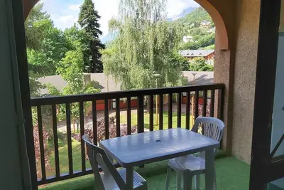 Beau studio avec balcon à Serre-Chevalier Briançon