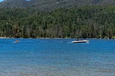 Image de Welcoming retreat with a full kitchen, central Ac, & washer/dryer - dogs welcome