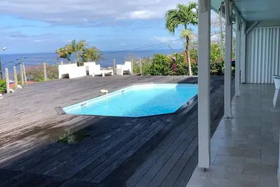 Image de Villa avec piscine et vue mer, Ă 5 minutes de la plage de Schoelcher