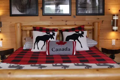 Image de Cozy Cabin on Crowe from E Z Retreats