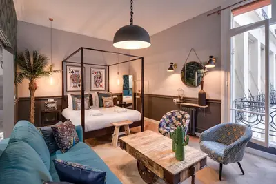 Image de Appartement-de Luxe-Sdb privée avec baignoire-Vue sur la cour