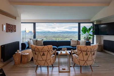 Image de Incredible Snowdonia views from luxury retreat w/hot tub & games room