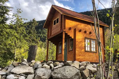 Image de Peaceful and Relaxing Cabin with Breathtaking Views!