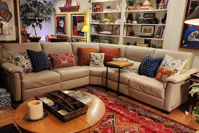 Image de Eclectic ▪︎ 3 Bdrm ▪︎ 3 Bath ▪︎ Patio ▪︎ Ev Charger ▪︎ Garage ▪︎ Min To Dntwn