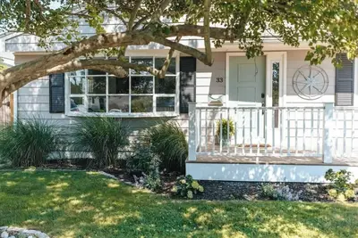 Image de 5 mins to Beaches, Newport Renovated 5bed 3bath