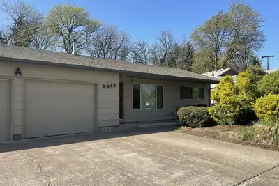 Image de Cheerful two bedroom with wifi, parking & patio