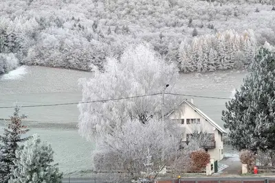 Image de Maison montagnarde chaleureuse, avec vue sur les pistes