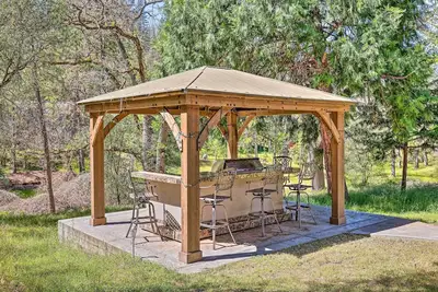 Image de Community Perks: Welcoming Groveland Home