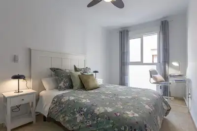 Image de Appartement lumineux avec terrasse et parking au centre