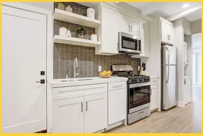 Image de Newly Renovated & Elegant 2br only 4mi to Disney