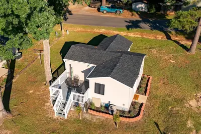 Image de The Last Resort at Martins Landing