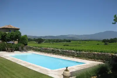 Image de Gite Chapelle: stunning spacious stone house in a quiet area surrounded by vines