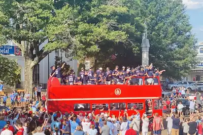 Image de Home Away From Home-1. 5 Miles to Square & 2 Mile From Campus