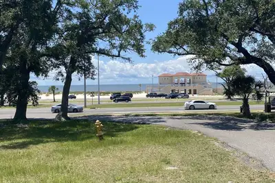 Image de Beautiful Condo In Beach Boulevard!