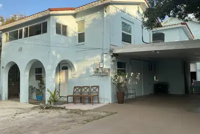 Image de Tropical Island Guest House - Minutes from<br>Ocean & Flagler Avenue