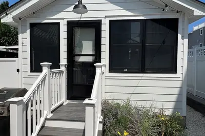 Image de Beach Cottage, 3 from the beach!