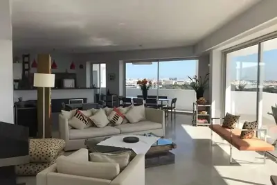 Image de Penthouse de Luxe à Tunis. Vous allez l'adorer