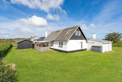 Image de Maison confortable de 3 chambres à.