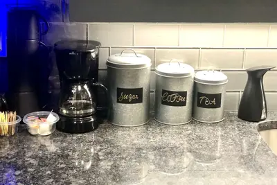 Image de Cozy 2bd 2ba—3min from the Galleria mall