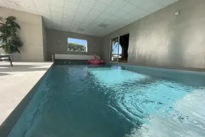 Image de Propriété avec piscine intérieure 15min Disneyland