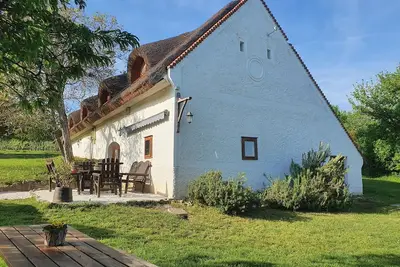 Image de Chaumière traditionnelle hongroise au lac Balaton