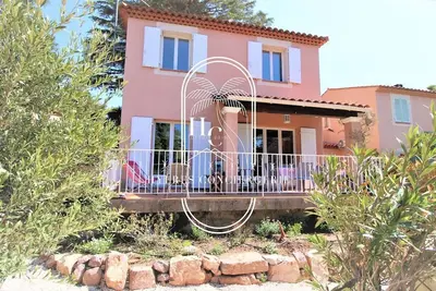 Image de L'écrin Costebelle-Villa T4- Plage/Wifi/Clim