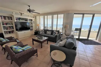 Image de Gulf Front Condo with Stunning Views!
