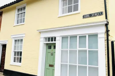 Image de The Yellow Cottage on the hill central location in Framlingham