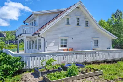 Image de Belle maison à Spangereid avec WiFi