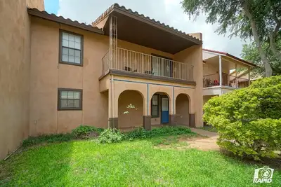 Image de Lovely 2-Bd in a Great Location