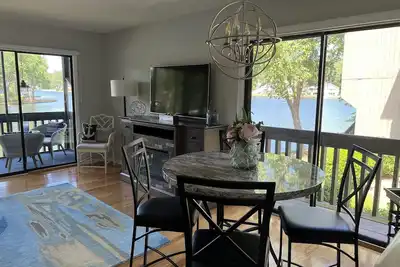 Image de Lake Pinehurst views just minutes away from dozens of golf courses!