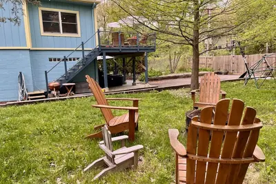 Image de Huge Private Yard w/ hot tub 2 blocks from Beach