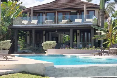 Luxury Ocean Villa, Chukka Cove nr St Ann Bay, private deck, pool, cook, sleep 6