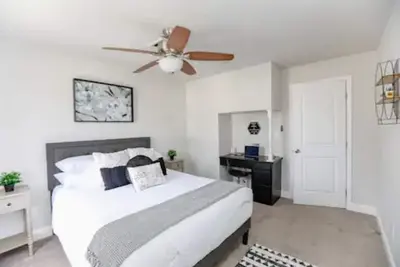Be Wanderlust, in the Heart of Hampton.